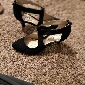 Life Stride Black T-Strap Heels